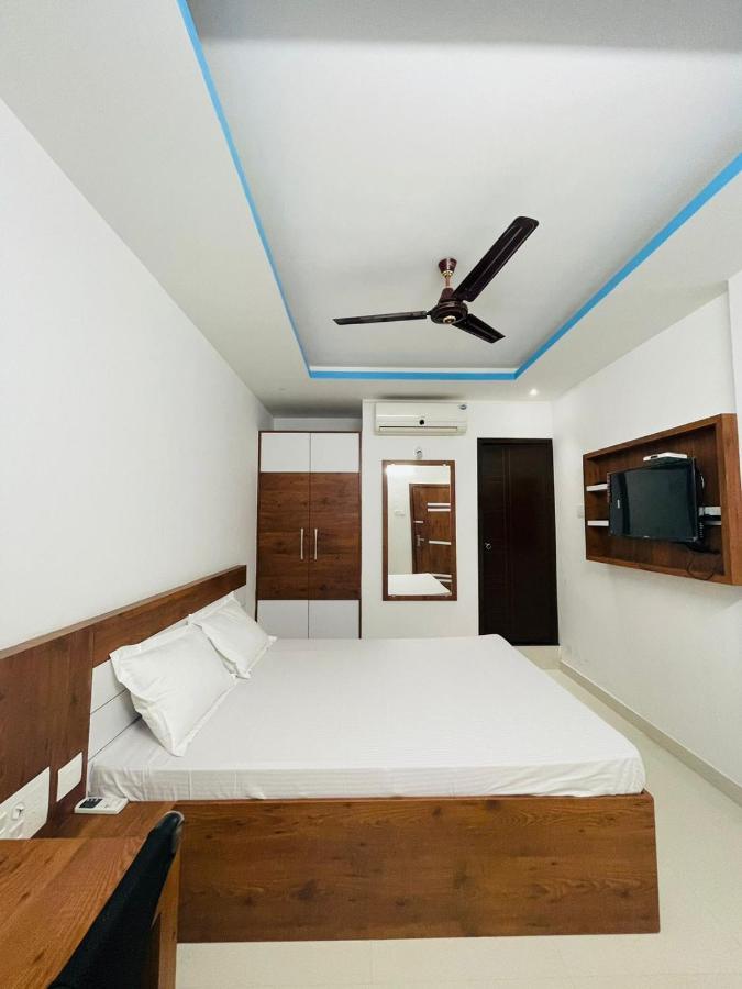 Zam Zam Residency Hotel Cheruppulasseri Exterior foto